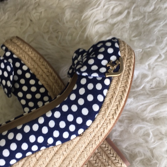 Tory Burch
Navy Blue White Polka Dot New Espadrilles Wedges Heels Sandals - Picture 13 of 16